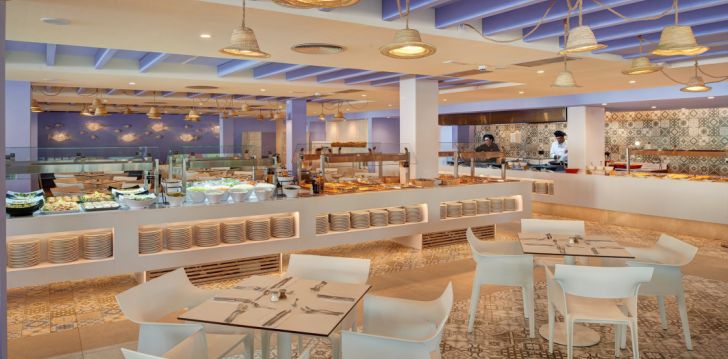Meelelahutust täis puhkus 3* hotellis PROTUR FLORIANA RESORT APARTHOTEL! 12