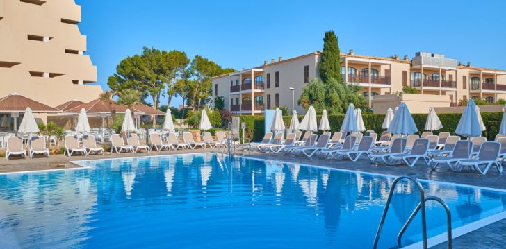 Meelelahutust täis puhkus 3* hotellis PROTUR FLORIANA RESORT APARTHOTEL! 2