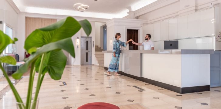 Puhkus otse mere ääres, Kreetal, 3* hotellis AZURE MARE (ADULTS ONLY 16+)! 3