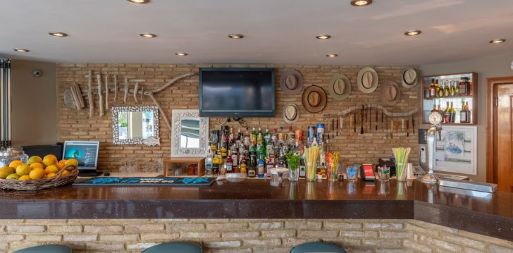 Puhka Kreekas pere või sõpradega, 3* hotell DEDALOS HOTEL! 36