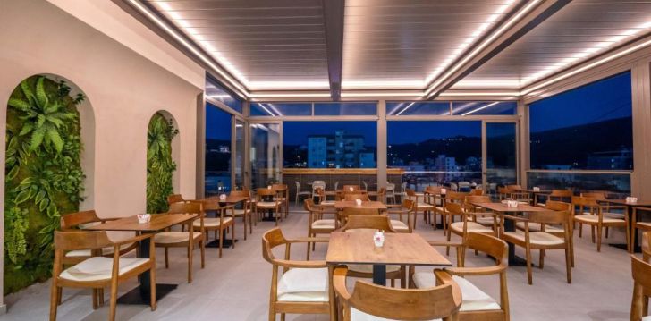 Reis Albaaniasse, peatu 4* hotellis SASSO HOTEL! 18