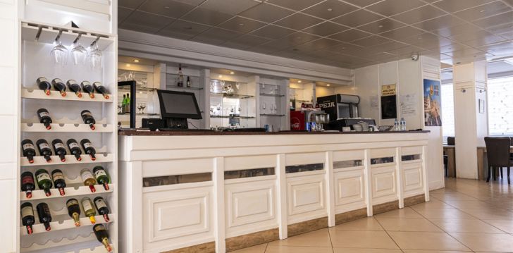 Avasta Albaaniat, 3* hotell PRINCE HOTEL GOLEM! 6
