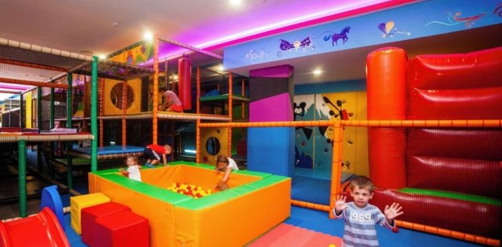 Tore puhkus pere või sõpradega Vlores, 4* hotellis DIAMOND HILL RESORT & SPA! 18