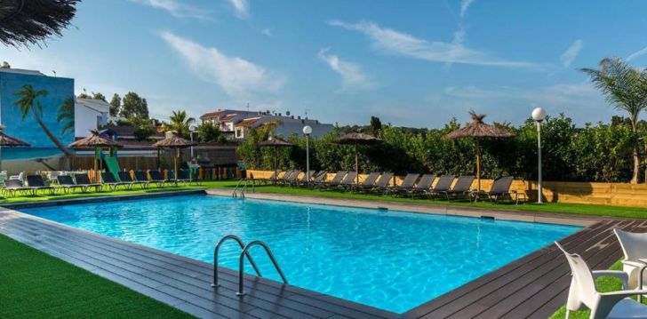 Perepuhkus Costa Bravas, 3* hotellis ELS LLORERS APARTAMENTOS! 4
