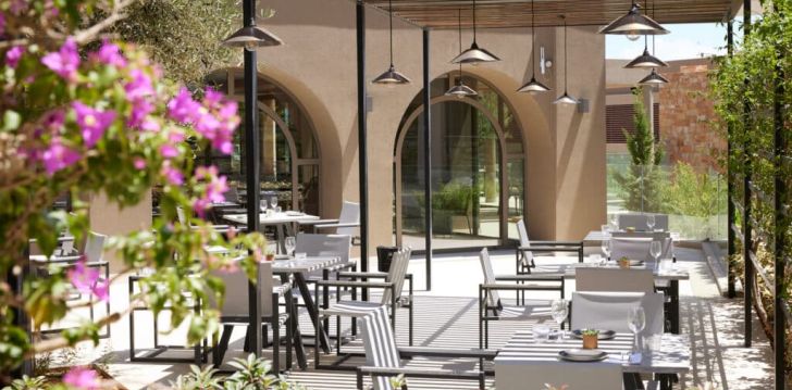 Puhkus kaunite vaadetega Korful, 5* hotellis MARBELLA CORFU! 10