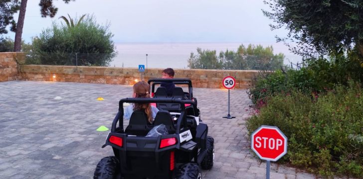 Puhkus kaunite vaadetega Korful, 5* hotellis MARBELLA CORFU! 24