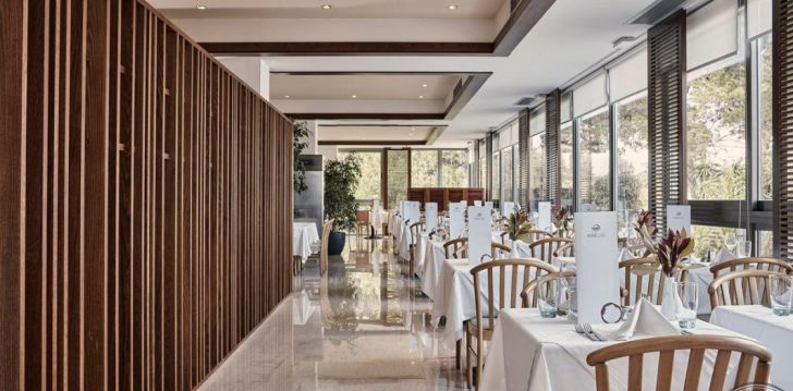 Hingematvad vaated Korful, 5* hotellis KONTOKALI BAY RESORT & SPA! 31