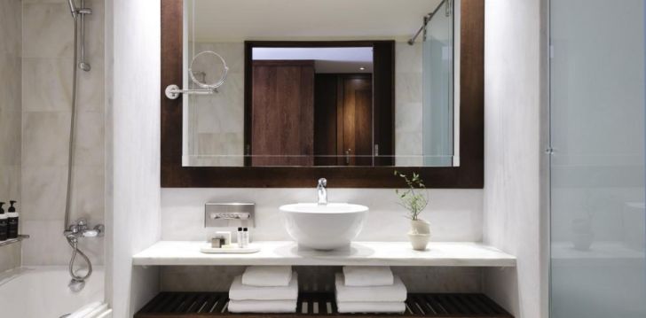 Hingematvad vaated Korful, 5* hotellis KONTOKALI BAY RESORT & SPA! 61