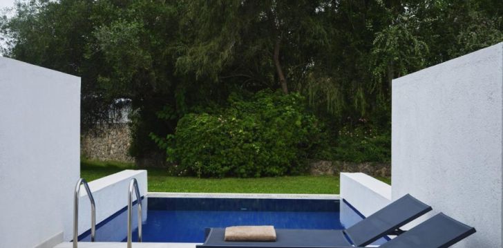 Hingematvad vaated Korful, 5* hotellis KONTOKALI BAY RESORT & SPA! 71