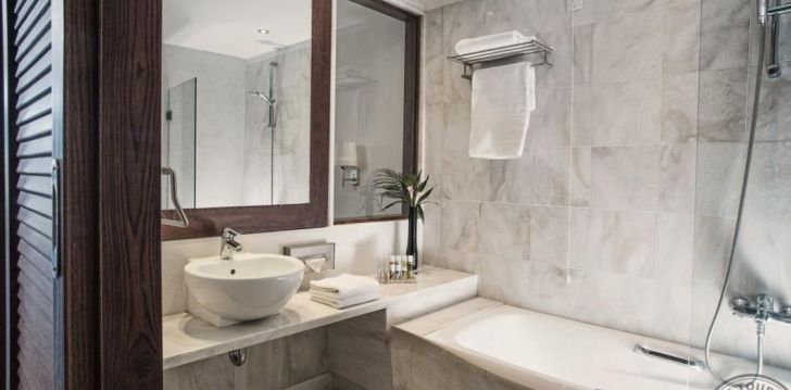 Hingematvad vaated Korful, 5* hotellis KONTOKALI BAY RESORT & SPA! 76
