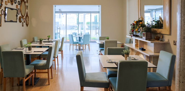 Lihtne puhkus Küprosel, 3* hotellis MIKES KANARIUM CITY HOTEL! 21