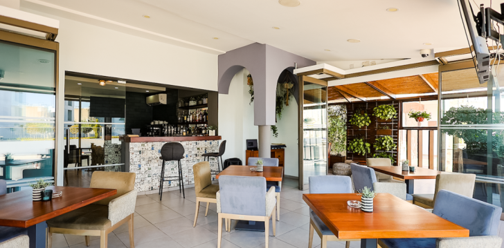 Lihtne puhkus Küprosel, 3* hotellis MIKES KANARIUM CITY HOTEL! 24