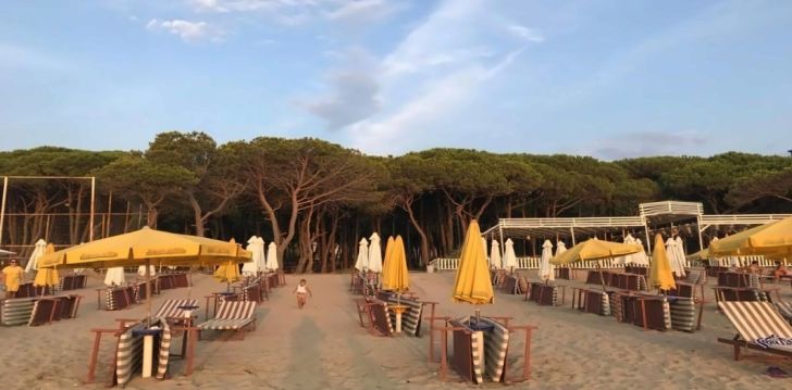 Avasta Durrest, peatu 3* hotellis VILLA ALJOR! 11