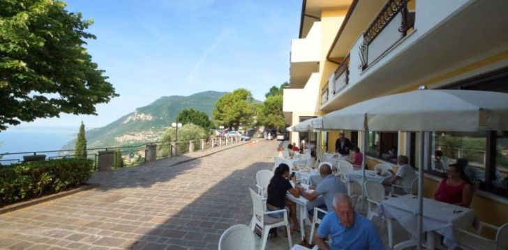 Kaunite vaadetega puhkus Garda järve ääres, 3* hotellis RESIDENCE LA ROTONDA! 9