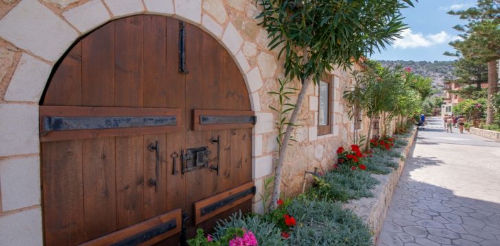 Perepuhkus Kreetal, hubases 4* hotellis CACTUS BEACH HOTEL & BUNGALOWS! 4