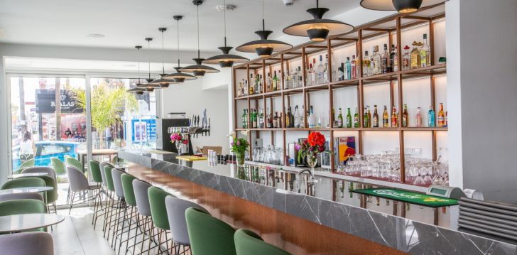 Ayia Napa ja 3* hotell ANTHEA HOTEL APARTMENTS! 15