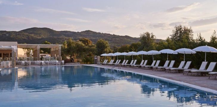 Kaunis Korfu ja puhkus 5* hotellis SANDY VILLAS RESORT! 4