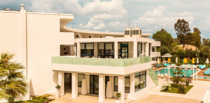 3* hotell NASOS HOTEL & RESORT ja puhkus Korfu saarel! 2
