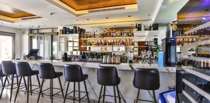 Reis Montenegrosse, peatu 5* hotellis CALIFORNIA HOTEL (ADULTS ONLY 12+)! 17
