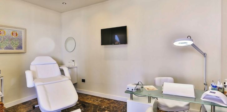 Reis Montenegrosse, peatu 5* hotellis CALIFORNIA HOTEL (ADULTS ONLY 12+)! 21