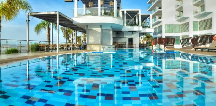 Mereäärne puhkus Ayia Napal, 4* hotellis VASSOS NISSI PLAGE HOTEL! 4