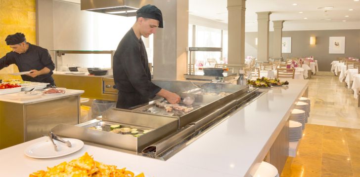 Kaunis Mallorca saar, puhkus 4* hotellis PROTUR BADIA PARK APARTHOTEL! 14