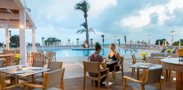 Perepuhkus Paphosel, 4* hotellis LEONARDO LAURA BEACH & SPLASH RESORT! 5