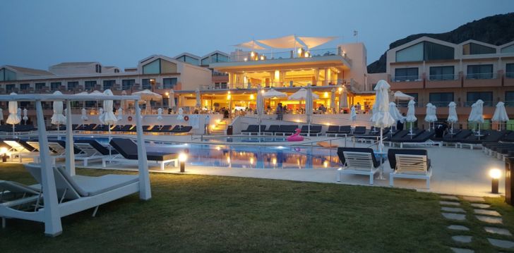 Mereäärne puhkus Kreetal, 5* hotellis KIANI BEACH RESORT! 5