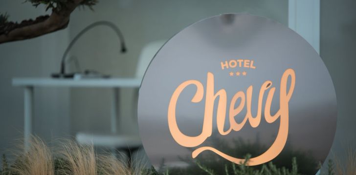 Hubane puhkus Mallorcal, 3* hotellis HOTEL CHEVY! 4