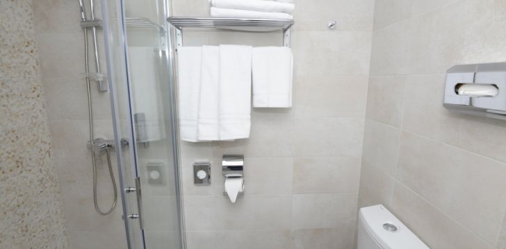 Hubane puhkus Mallorcal, 3* hotellis HOTEL CHEVY! 8