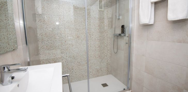 Hubane puhkus Mallorcal, 3* hotellis HOTEL CHEVY! 18
