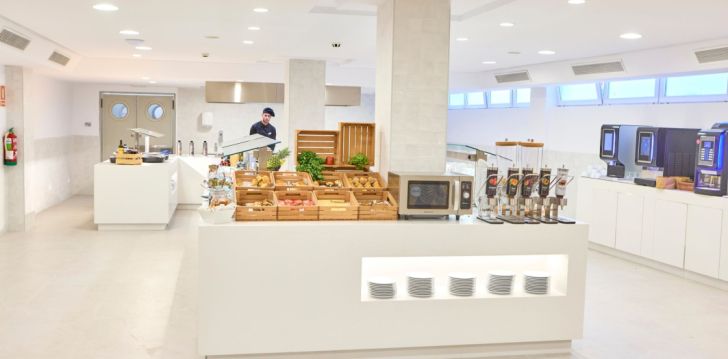 Ökonoomne puhkus Hispaanias, Mallorcal, 3* hotellis AHOI! URBAN BEACH! 29