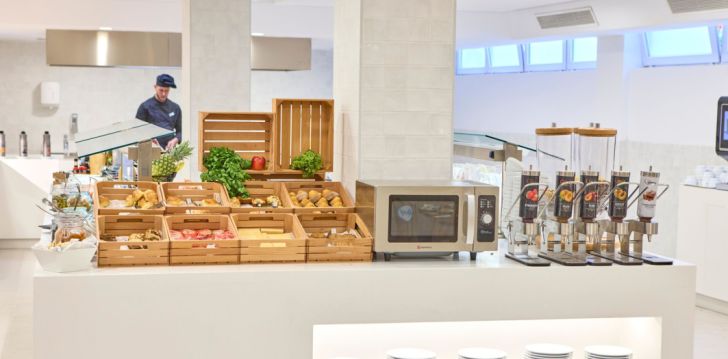Ökonoomne puhkus Hispaanias, Mallorcal, 3* hotellis AHOI! URBAN BEACH! 30