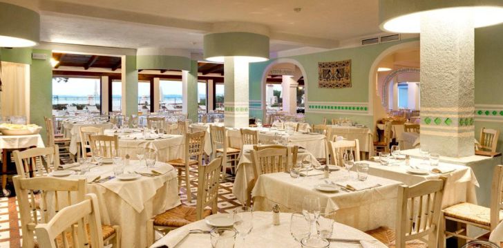 Puhkus Sardiinias, 4* hotellis GRAND HOTEL SMERALDO BEACH! 17