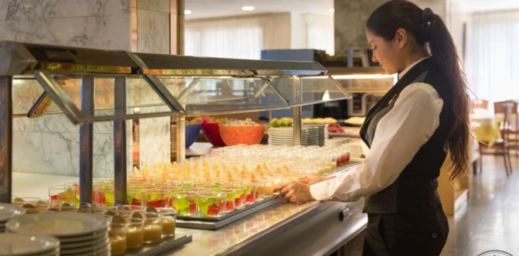 Ökonoomne puhkus Costa Braval, 4* hotellis H TOP ROYAL STAR LLORET! 14