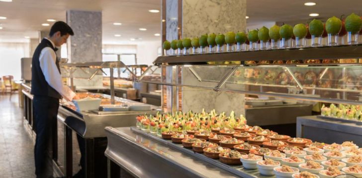 Ökonoomne puhkus Costa Braval, 4* hotellis H TOP ROYAL STAR LLORET! 20