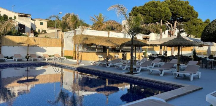 Hubane puhkus Mallorcal, 3* hotellis HOTEL CHEVY! 1