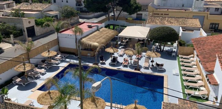 Hubane puhkus Mallorcal, 3* hotellis HOTEL CHEVY! 2
