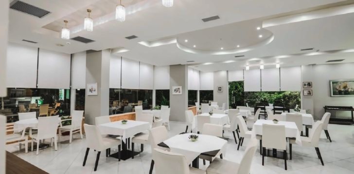 Reis Albaaniasse, 4* hotellis HOTEL OASIS! 8