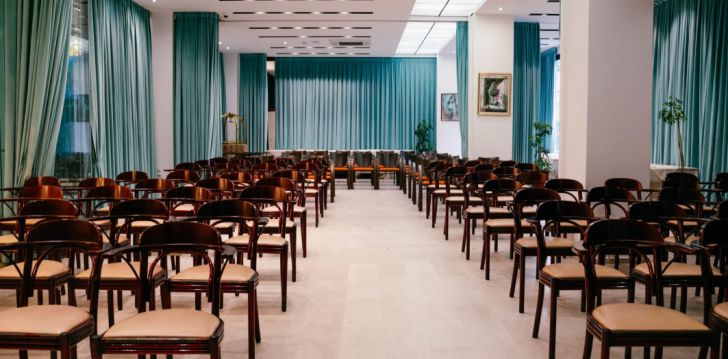 Reis Durresi, Albaaniasse, 4* hotell LEONARDO! 17