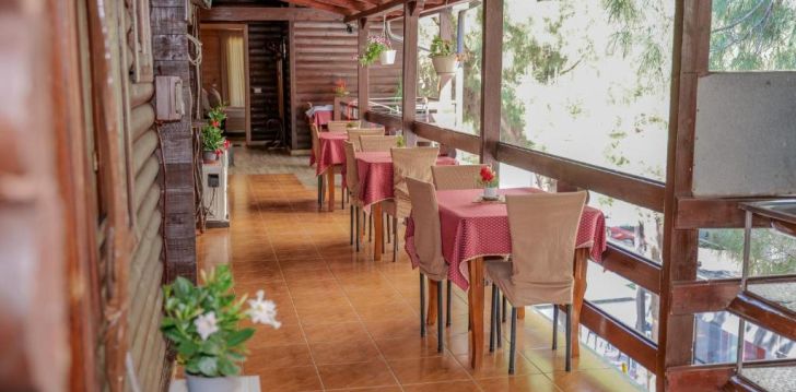 Ökonoomne valik puhkuseks Durresis, Albaanias - 3* hotell DOLANIT HOTELS VILA E DRURIT! 4