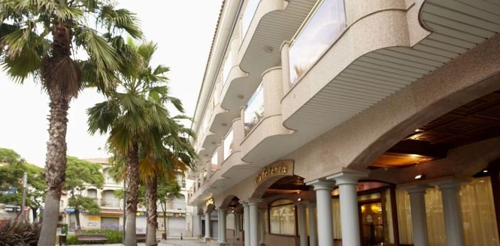 Sobilik puhkus pere või sõprade seltsis Hotel Ibersol Sorra D'or 3* Costa Bravas! 31