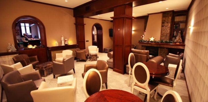 Puhkus mägede keskel, 3* hotellis HOTEL PYRÉNÉES! 6