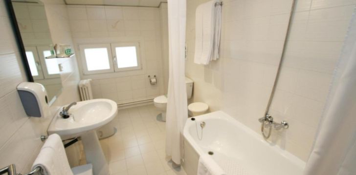 Puhkus mägede keskel, 3* hotellis HOTEL PYRÉNÉES! 13