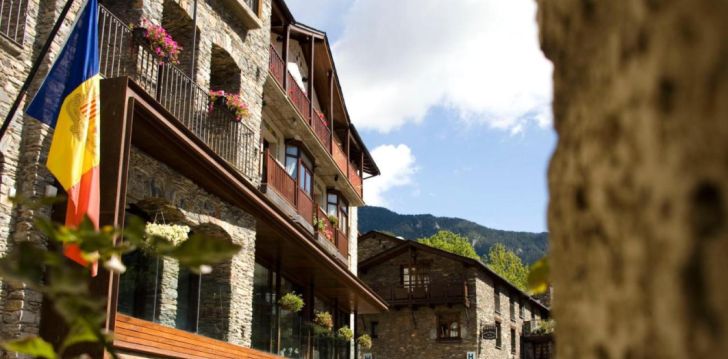 Looduslähedane puhkus Andorras, 3* hotellis HOTEL SANTA BARBARA DE LA VALL D'ORDINO! 2