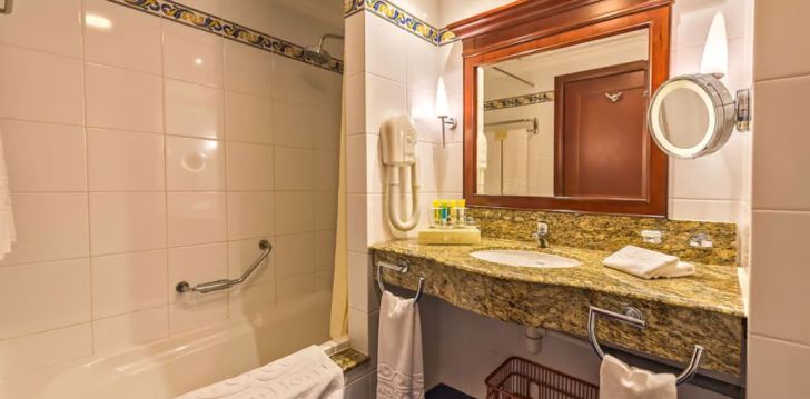 Kaunite vaadetega puhkus Gozol, 4* hotellis GRAND HOTEL GOZO! 23