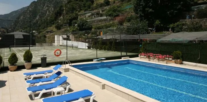 Puhkus mägede keskel, 3* hotellis HOTEL PYRÉNÉES! 1