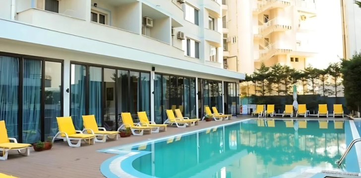 Reis Durresi, Albaaniasse, 4* hotell LEONARDO! 19