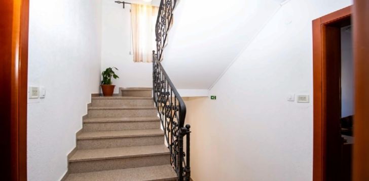 Rahulik puhkus Montenegros, 3* hotellis IPER! 18