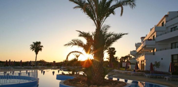 Ökonoomne reis Paphosele, 3* hotelli CORALLIA BEACH HOTEL APTS! 5
